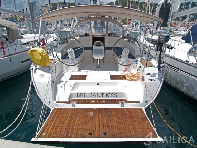 Bavaria Cruiser 46 - Yacht Charter Sailica