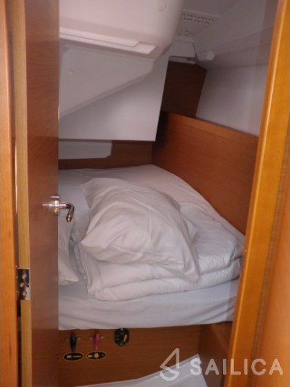 Sun Odyssey 349 - Yacht Charter Sailica
