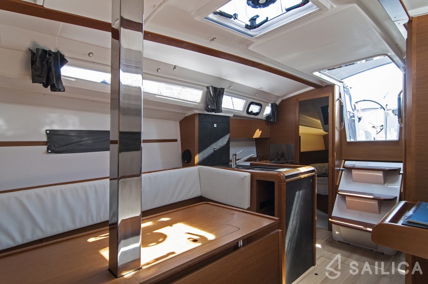 Sun Odyssey 349 - Yacht Charter Sailica