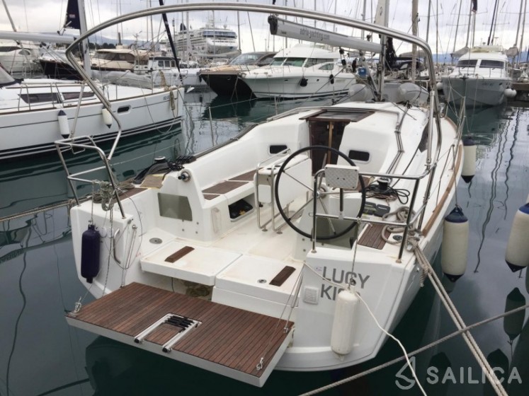 Sun Odyssey 349 - Yacht Charter Sailica