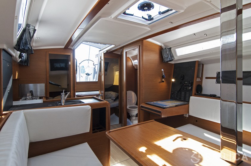 Sun Odyssey 349 - Yacht Charter Sailica
