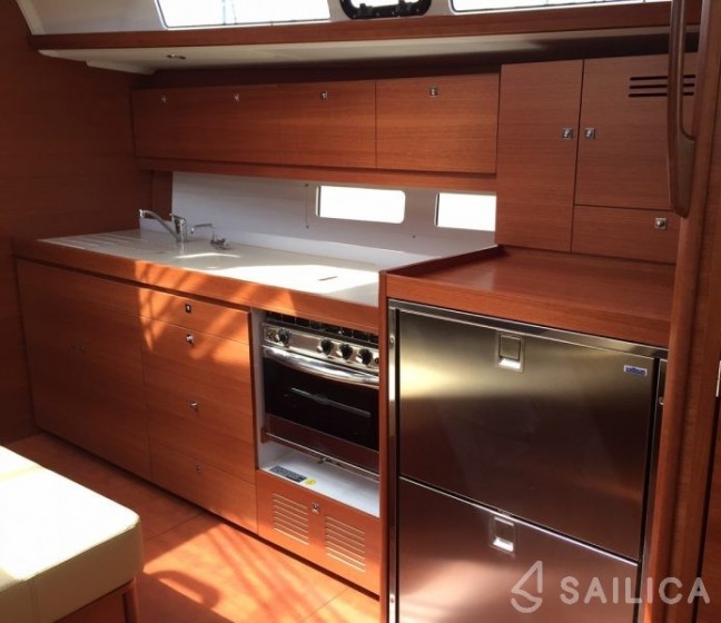Dufour 460 GL - Yacht Charter Sailica