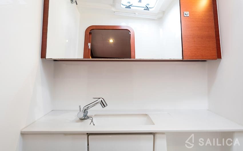 Dufour 512 Grand Large - Yacht Charter Sailica