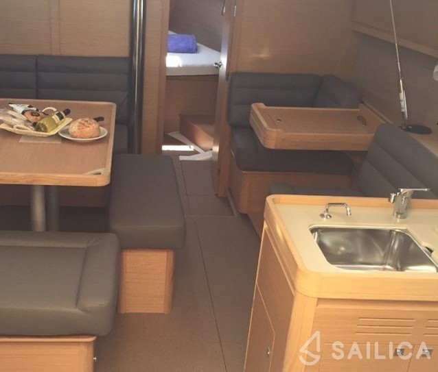 Dufour 412 Grand large - Yacht Charter Sailica