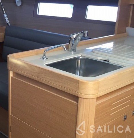 Dufour 412 Grand large - Yacht Charter Sailica
