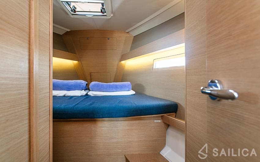Dufour 412 Grand large - Yacht Charter Sailica