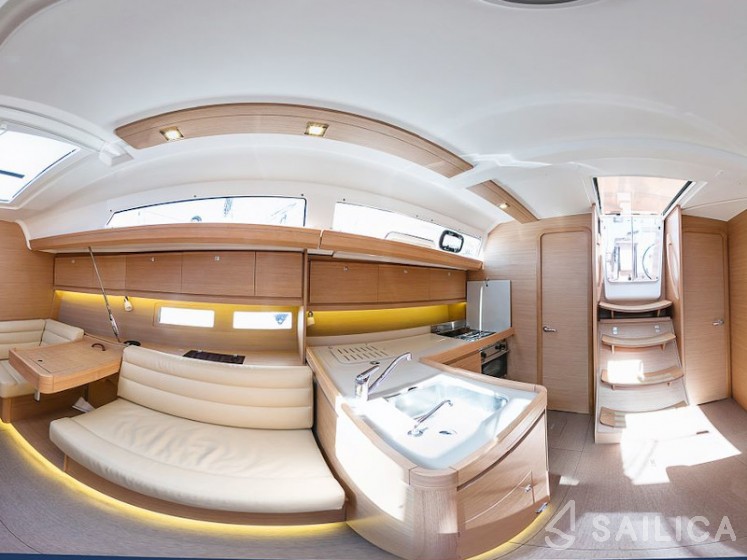 Dufour 412 Grand large - Yacht Charter Sailica