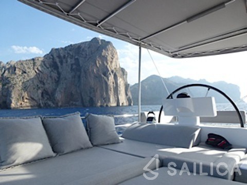 Lagoon 620 - Yacht Charter Sailica