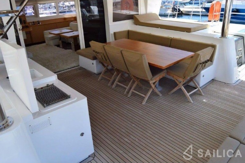 Lagoon 620 - Yacht Charter Sailica