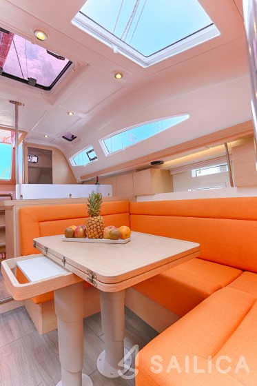 Elan 40 Impression - Yacht Charter Sailica