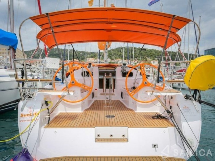 Elan 40 Impression - Yacht Charter Sailica