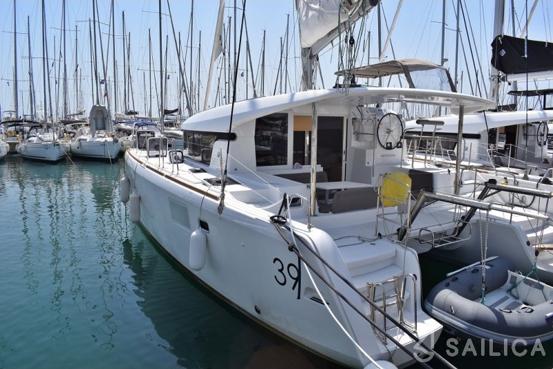 Lagoon 39 - Yacht Charter Sailica