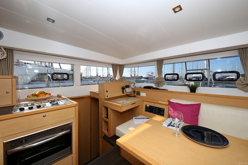 Lagoon 39 - Yacht Charter Sailica