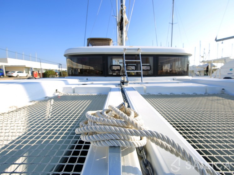 Lagoon 39 - Yacht Charter Sailica