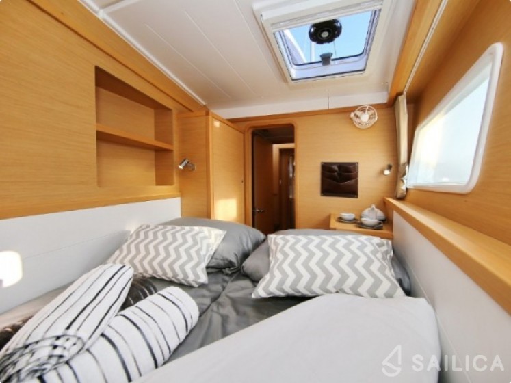 Lagoon 39 - Yacht Charter Sailica