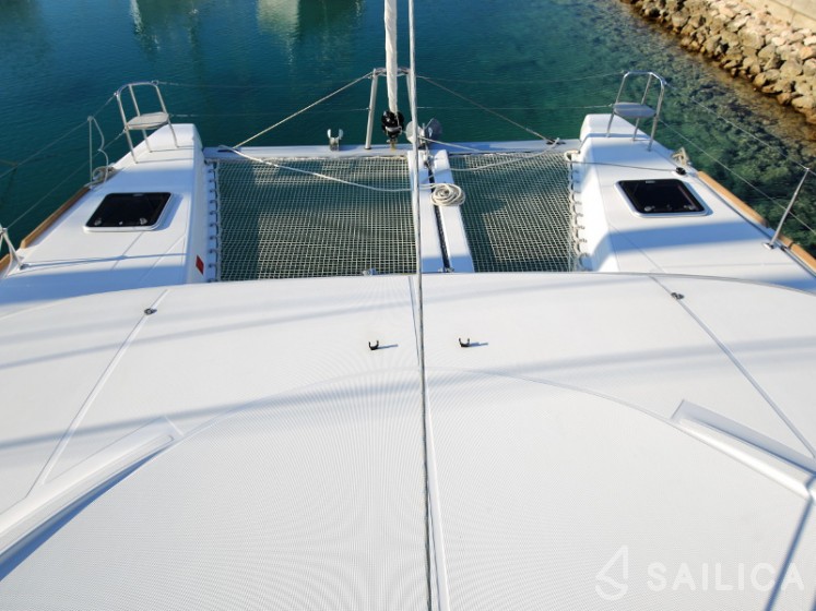 Lagoon 39 - Yacht Charter Sailica