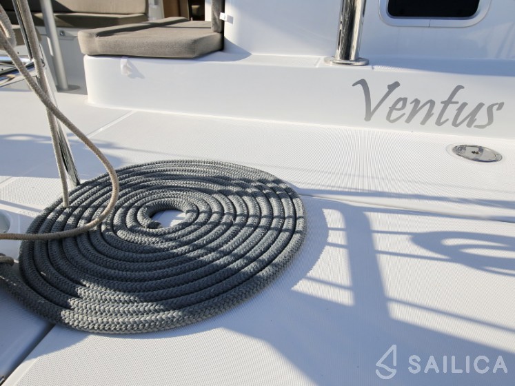 Lagoon 39 - Yacht Charter Sailica