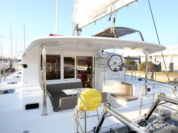Lagoon 39 - Yacht Charter Sailica