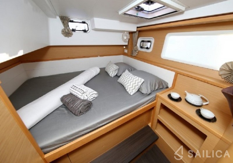 Lagoon 39 - Yacht Charter Sailica