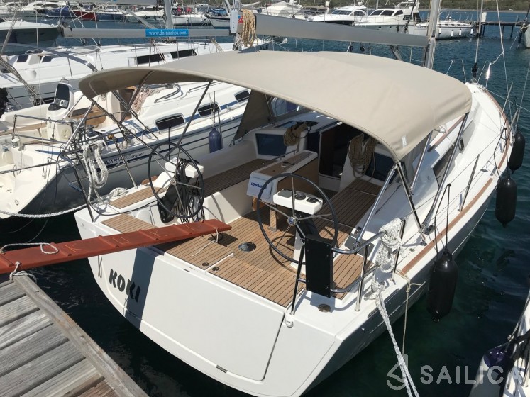 Dufour 360 GL - Yacht Charter Sailica