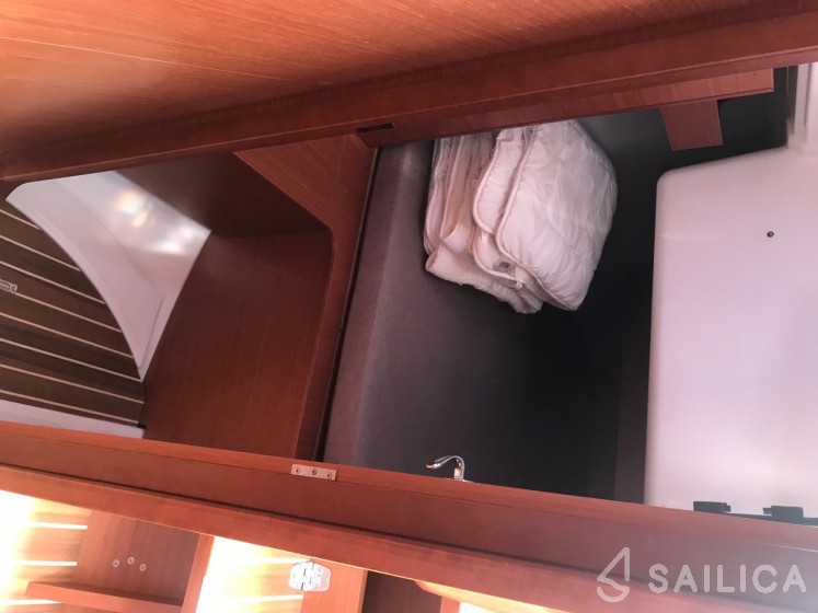 Dufour 360 GL - Yacht Charter Sailica