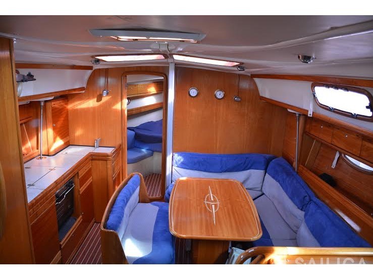 Bavaria 39 Cruiser - Yacht Charter Sailica