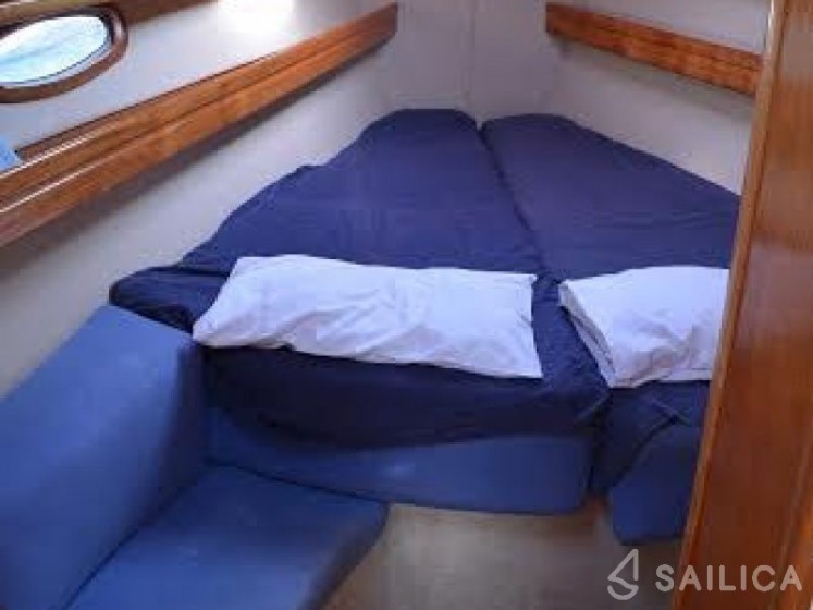 Bavaria 39 Cruiser - Yacht Charter Sailica
