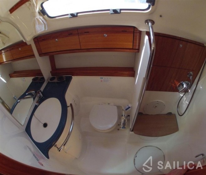 Bavaria 39 Cruiser - Yacht Charter Sailica