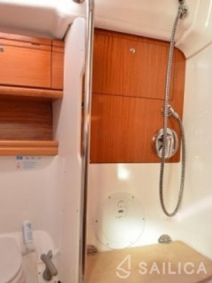 Bavaria 39 Cruiser - Yacht Charter Sailica