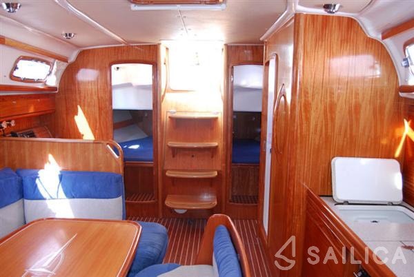Bavaria 39 Cruiser - Yacht Charter Sailica