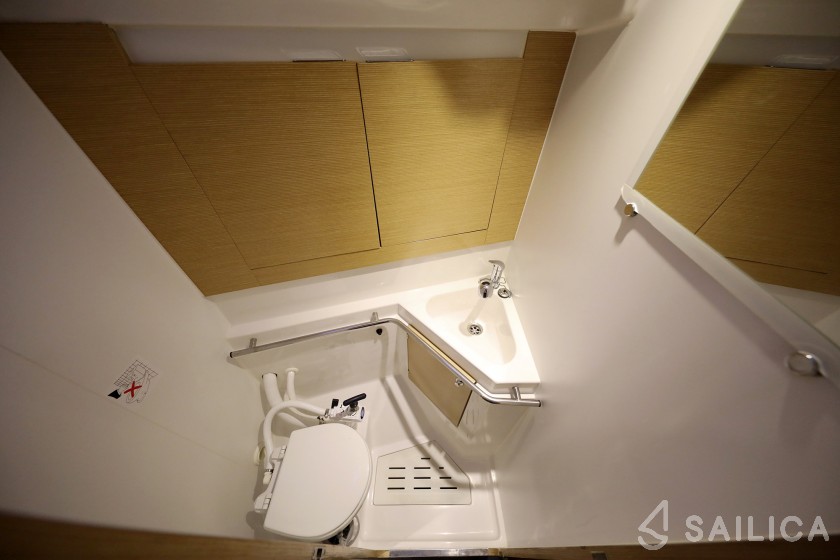 Elan 444 Impression - Yacht Charter Sailica
