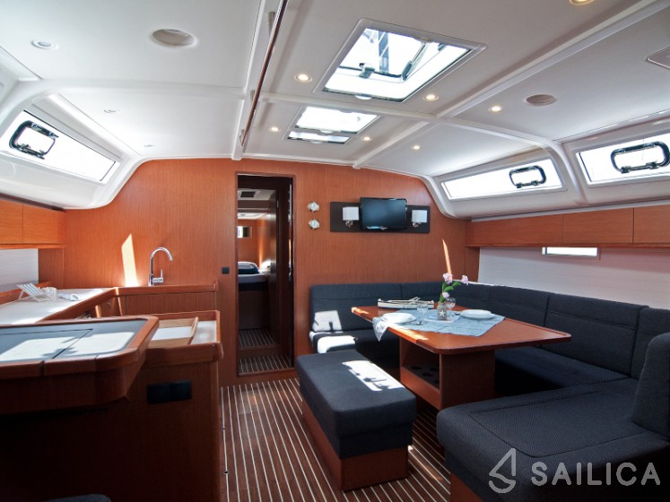 Bavaria Cruiser 51 - Yacht Charter Sailica