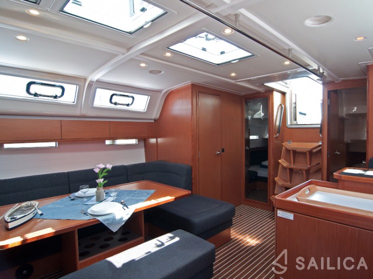 Bavaria Cruiser 51 - Yacht Charter Sailica