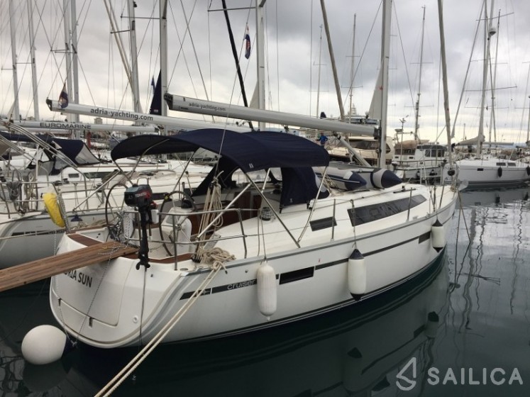 Bavaria 37 Cruiser - Yacht Charter Sailica