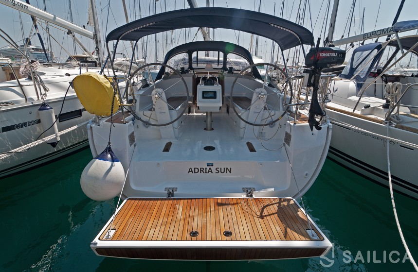Bavaria 37 Cruiser - Yacht Charter Sailica