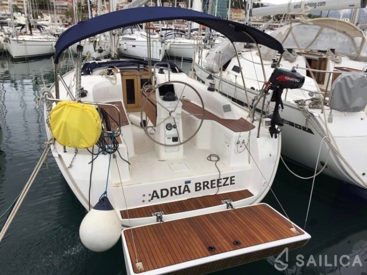 Bavaria Cruiser 33 - Yacht Charter Sailica