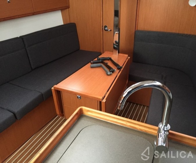 Bavaria Cruiser 33 - Yacht Charter Sailica