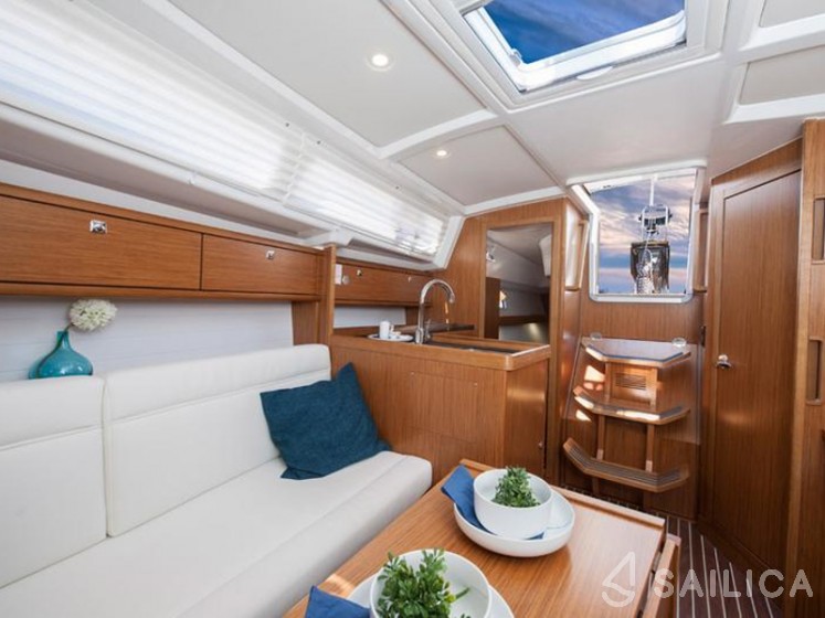 Bavaria Cruiser 33 - Yacht Charter Sailica