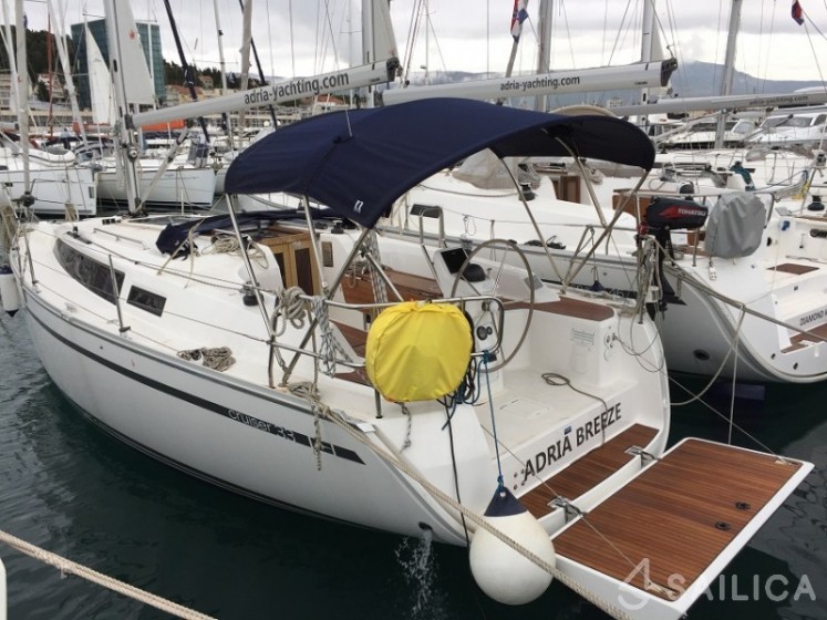 Bavaria Cruiser 33 - Yacht Charter Sailica
