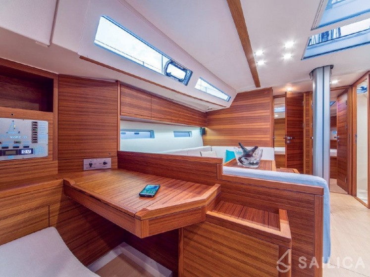 More 55 - Yacht Charter Sailica