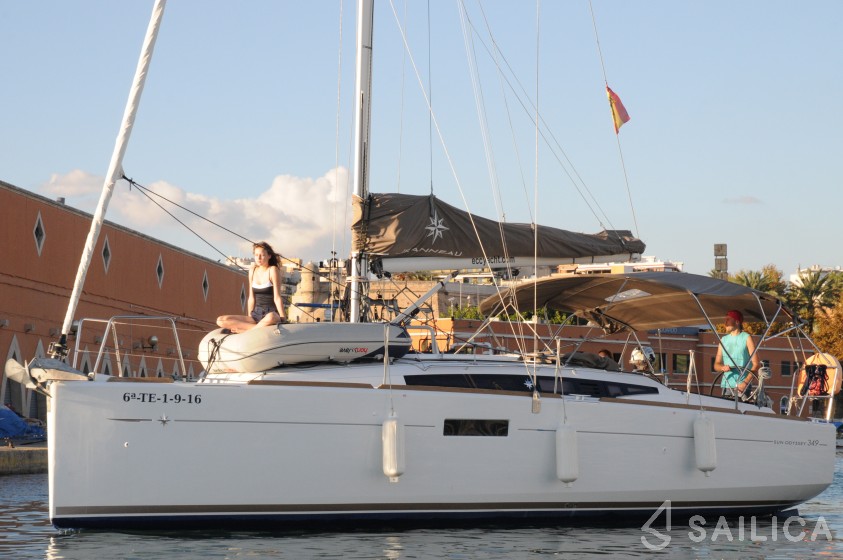 Sun Odyssey 349 - Yacht Charter Sailica