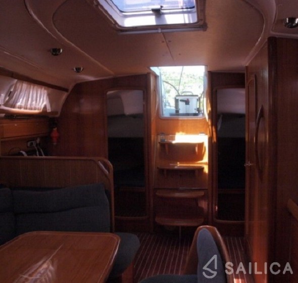 Bavaria 42 - Yacht Charter Sailica