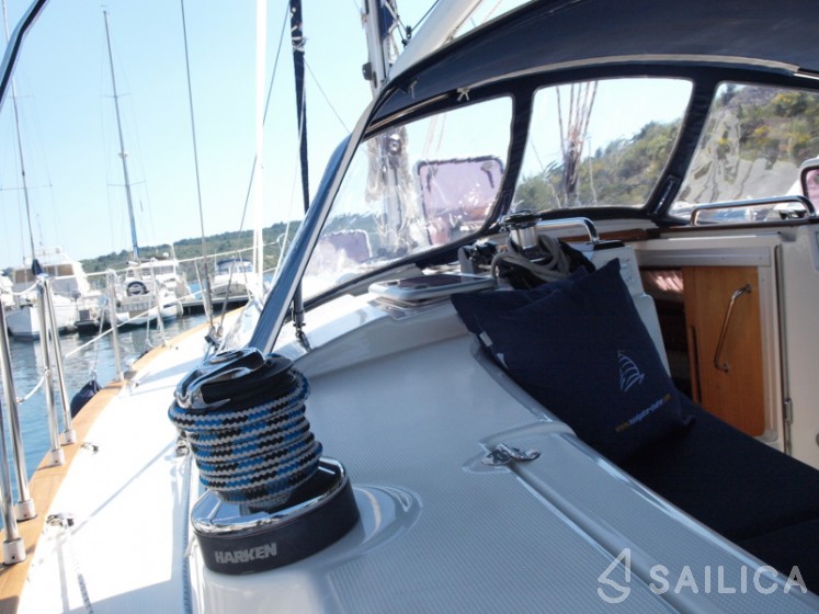 Bavaria 44 - Yacht Charter Sailica