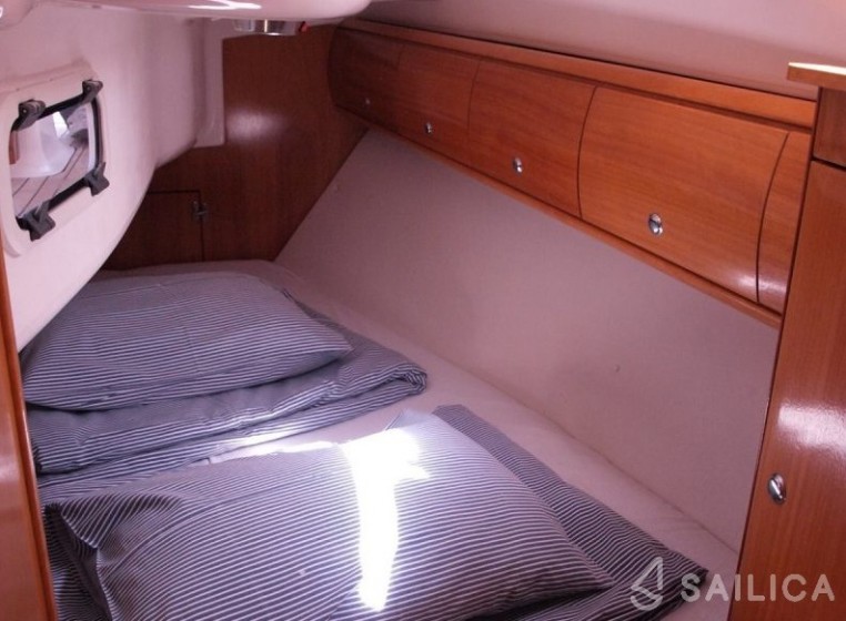 Bavaria 32 - Yacht Charter Sailica