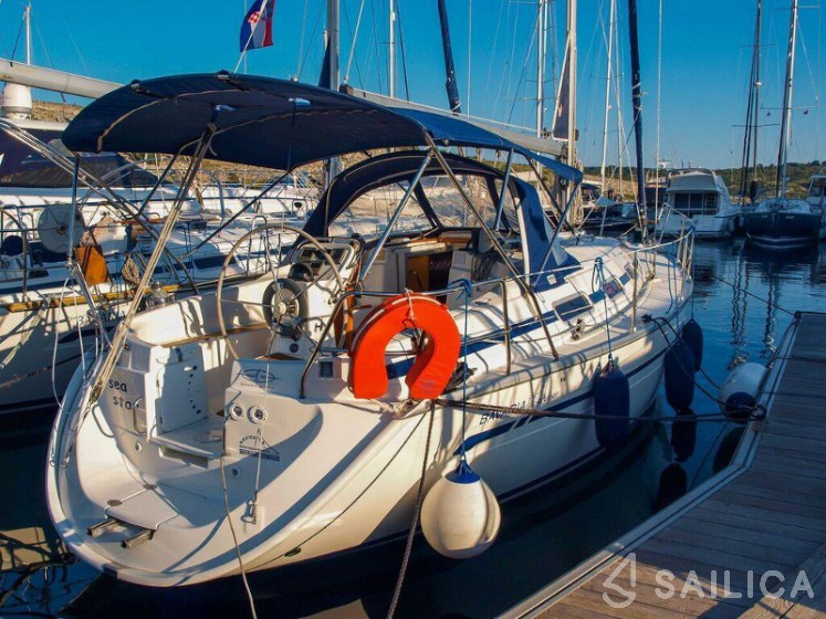 Bavaria 32 - Yacht Charter Sailica