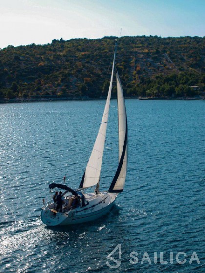 Bavaria 32 - Yacht Charter Sailica