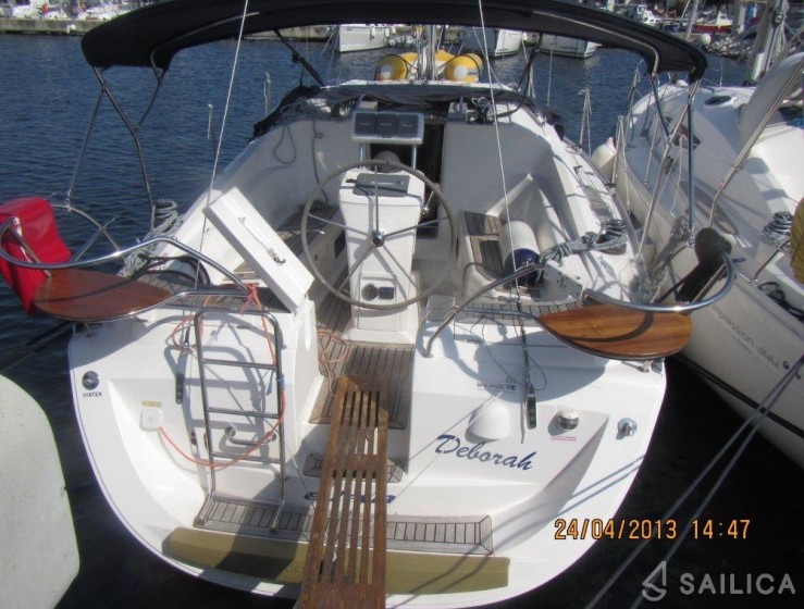 Elan 344 Impression - Yacht Charter Sailica