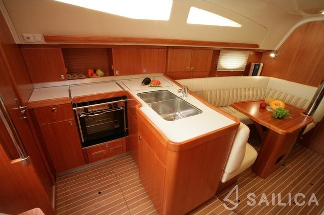 Elan 344 Impression - Yacht Charter Sailica