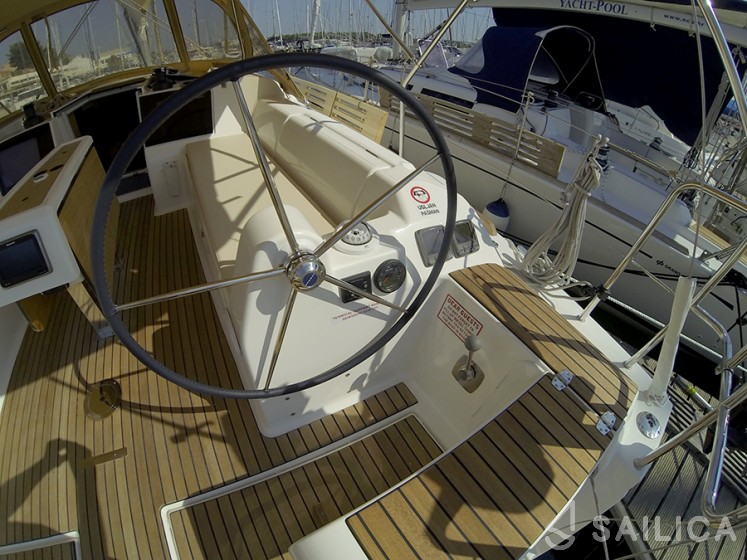 Dufour 382 Grand Large - Yacht Charter Sailica