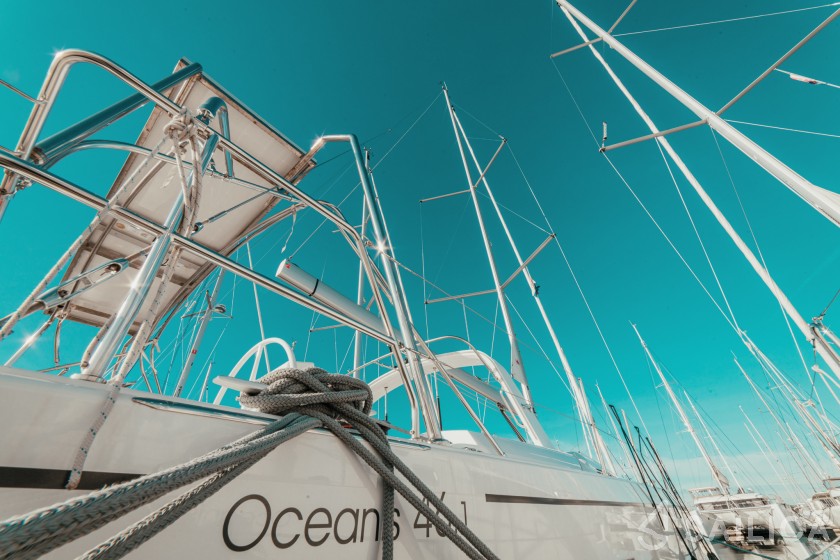 Oceanis 45 - Yacht Charter Sailica